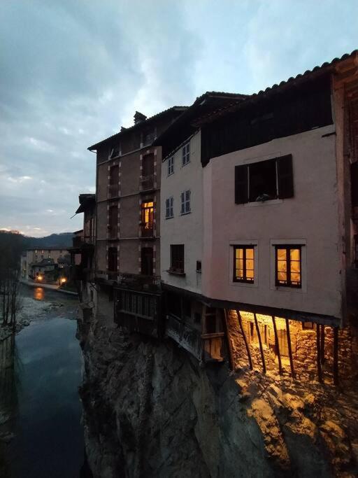 Maison Suspendue Avec Jacuzzi Privatif Pont-en-Royans Zewnętrze zdjęcie