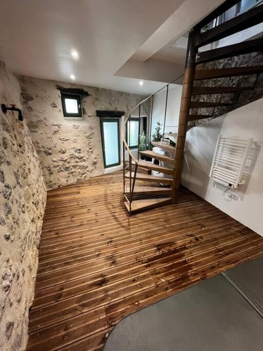 Maison Suspendue Avec Jacuzzi Privatif Pont-en-Royans Zewnętrze zdjęcie
